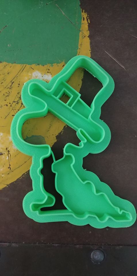 3D Printed Cookie Cutter Inspired by Peanuts Pilgrim Woodstock
