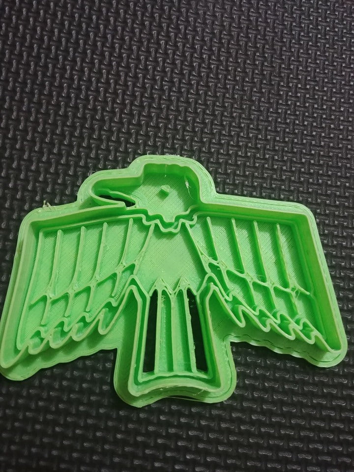 3D Printed Cookie Cutter Inspired by the '68 Pontiac Firebird emblem