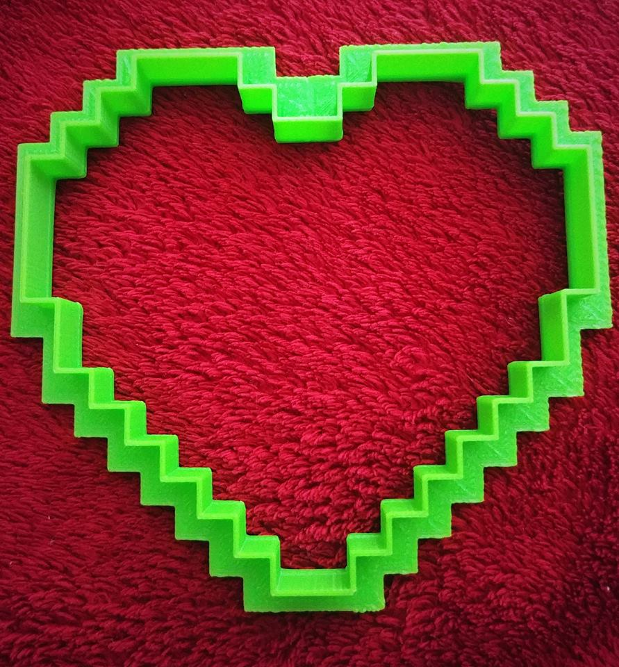 3D Printed 8 Bit Heart Cookie Cutter