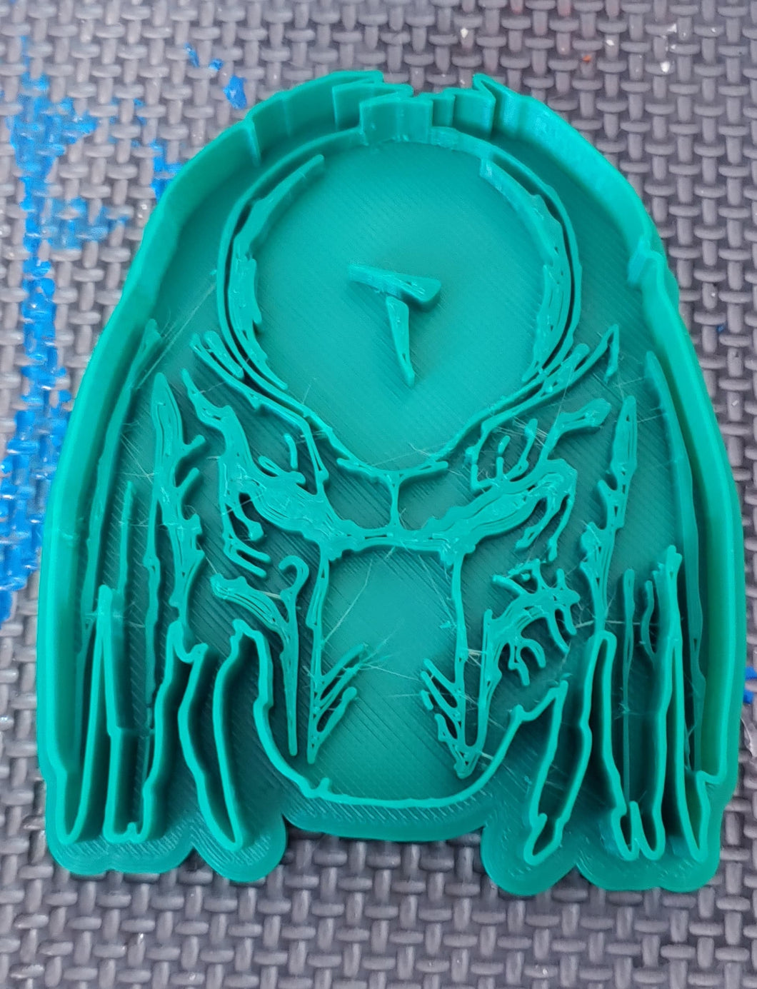3D Printed Cookie Cutter Inspired by Predator