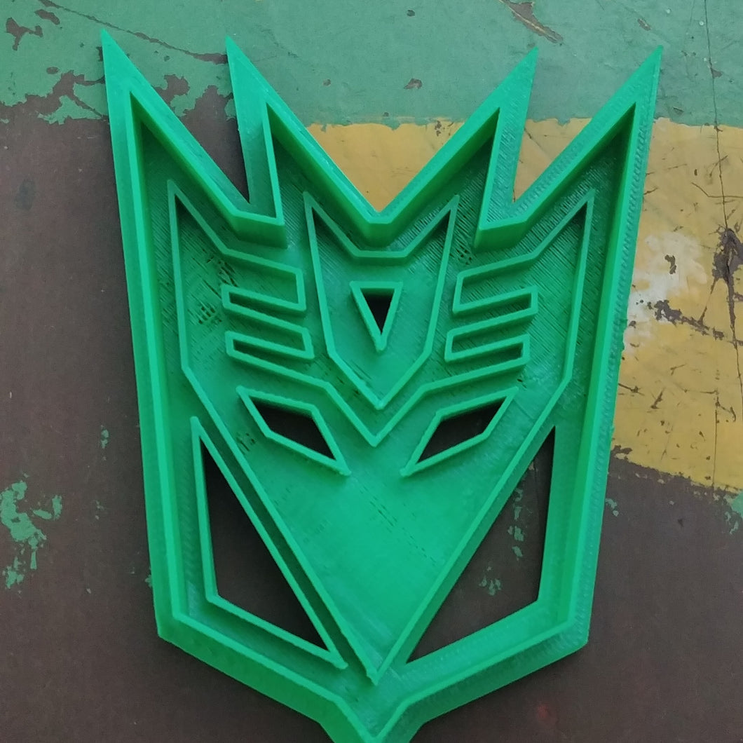 3D Printed Cookie Cutter Inspired by Transformers Decepticons Crest