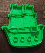 Load image into Gallery viewer, Set of 6 Pirate Cookie Cutters