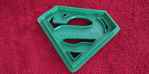 3D Printed Cookie Cutter Inspired by Superman