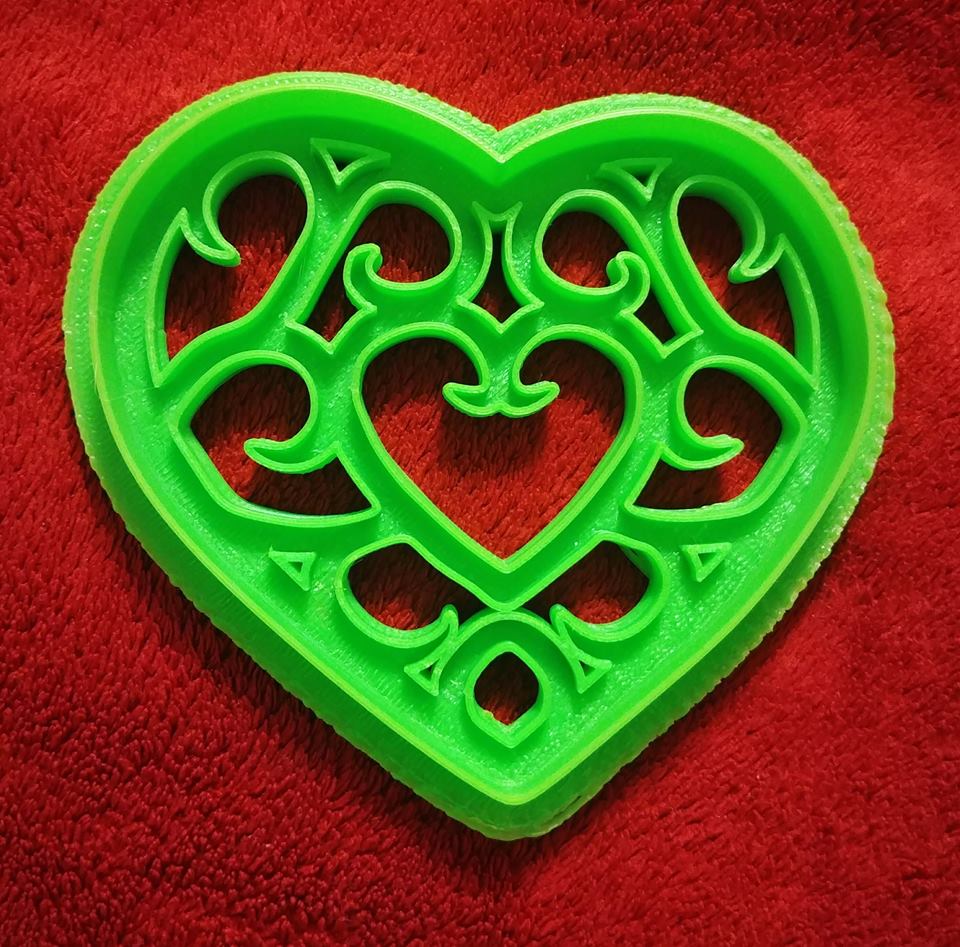 3D Printed Cookie Cutter Inspired by Zelda Heart